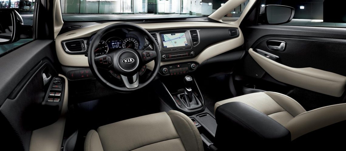 interior-del-coche-1800x868-1